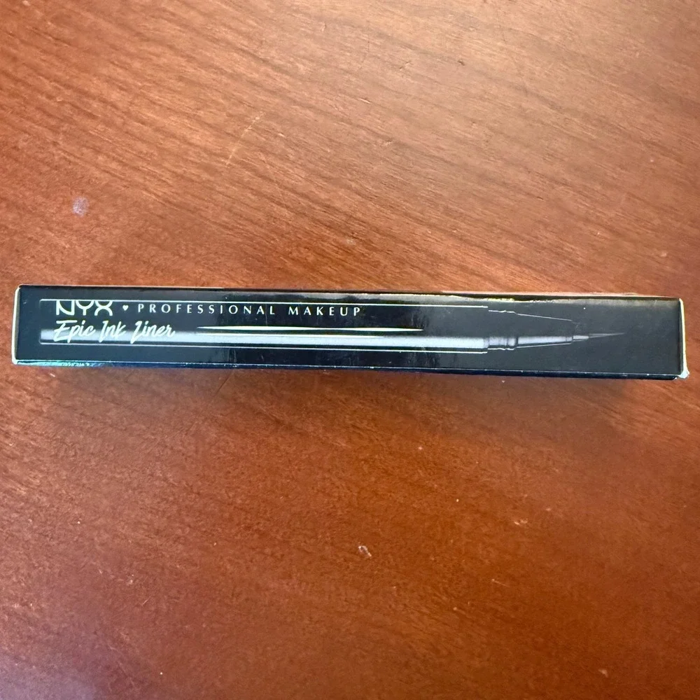 NYX Professional Epic‎ Ink Eyeliner Black EIL01 waterproof NIB